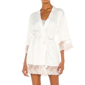 Flora Nikrooz Rosa Kimono in Ivory